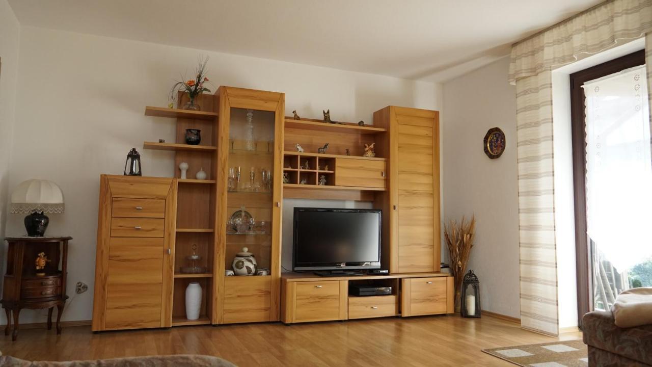 Grosszuegige Wohnung Mit Terrasse Und Gartenzugang - Das Komplette Erdgeschoss Bindlach Eksteriør billede